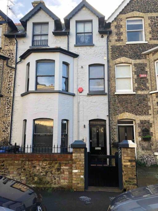 Trendy 3 Bedroom Home Close To Margate Beaches Bars Resturants 2 Night Min Stay Westgate-on-Sea Buitenkant foto